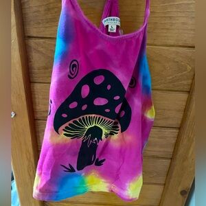 Spaghetti strap pink mushroom crop top women’s large